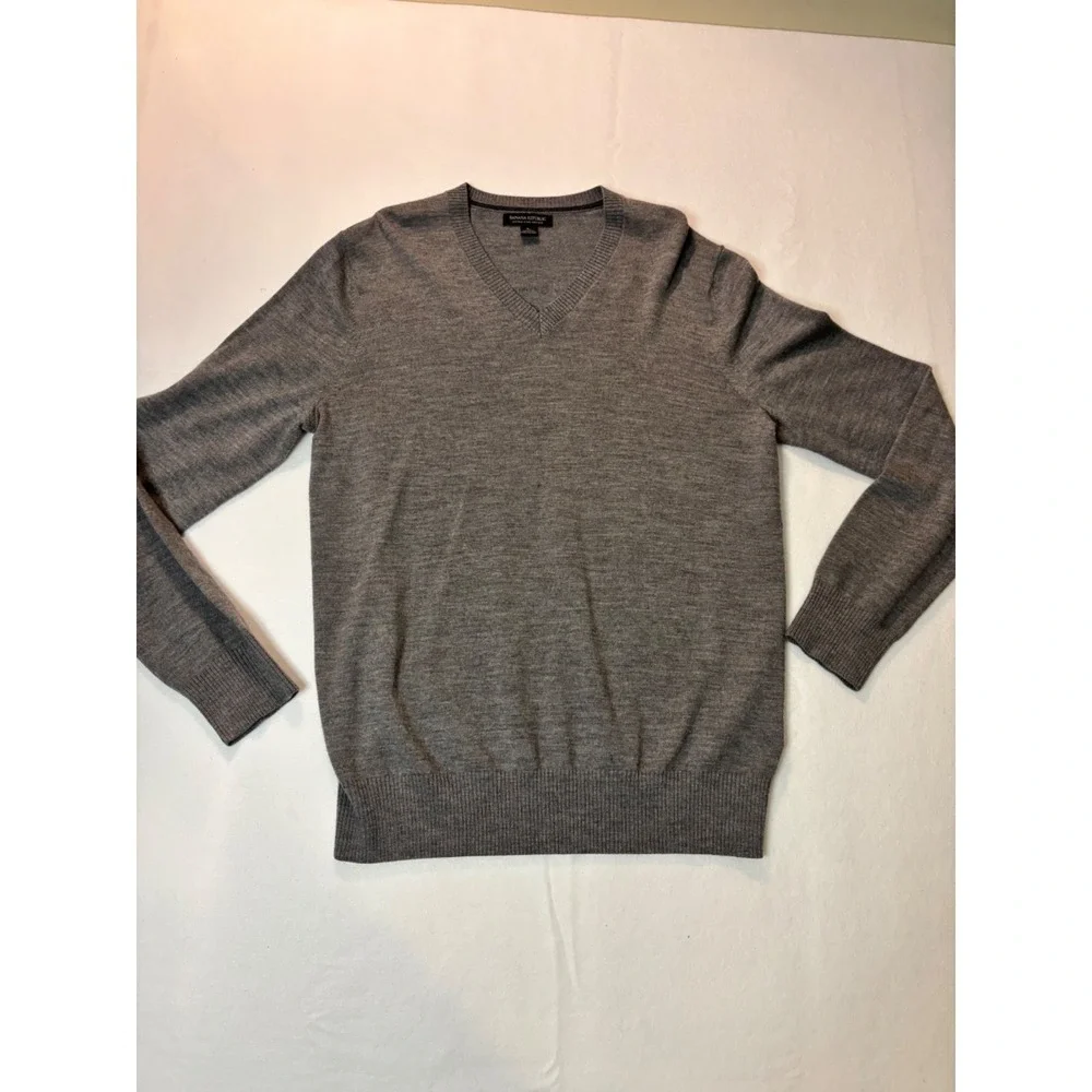 Banana Republic Sweater Mens L‎ Grey Excellent Merino Wool V-Neck Long Sleeve
